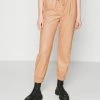 EDITED MADISON PANTS - Pantalon de survêtement Women