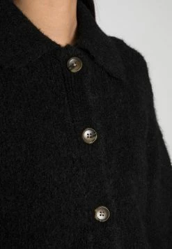 EDITED EMMARIE CARDIGAN - Gilet Women -France Edited Soldes 2022 0606177d07da4c4e82a942eaeb28b9bd