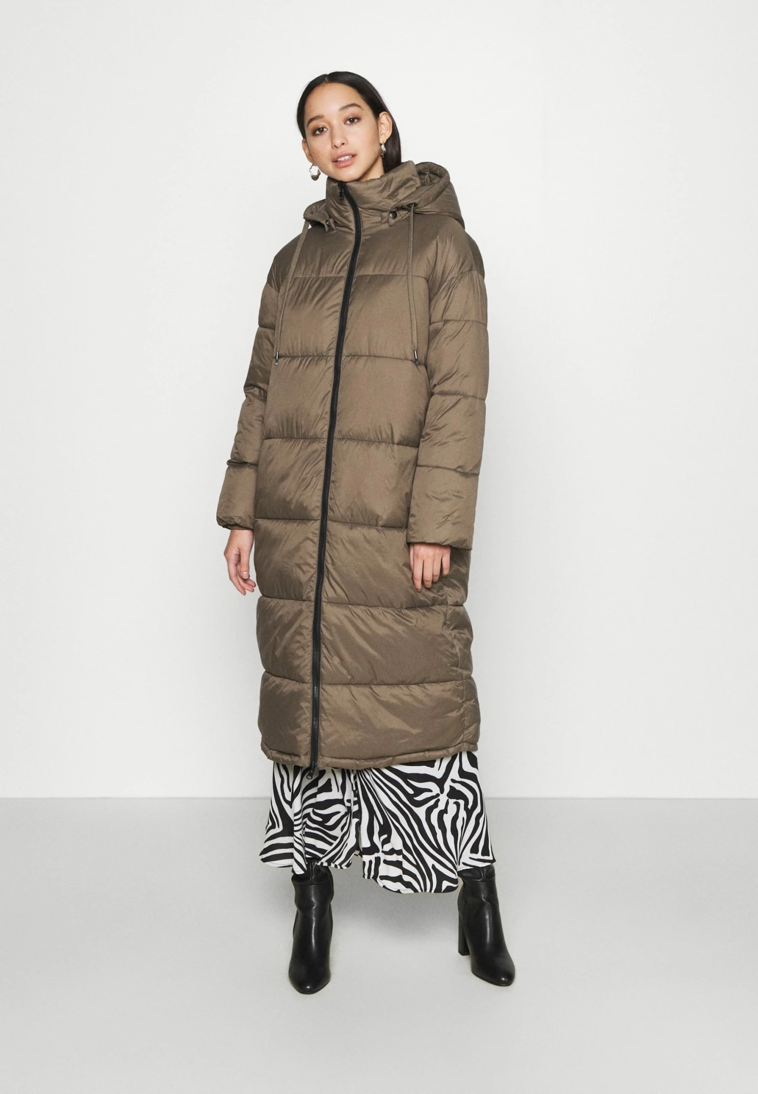 EDITED OLWEN PUFFER COAT - Veste d'hiver Women 1 EDITED OLWEN PUFFER COAT - Veste d'hiver Women