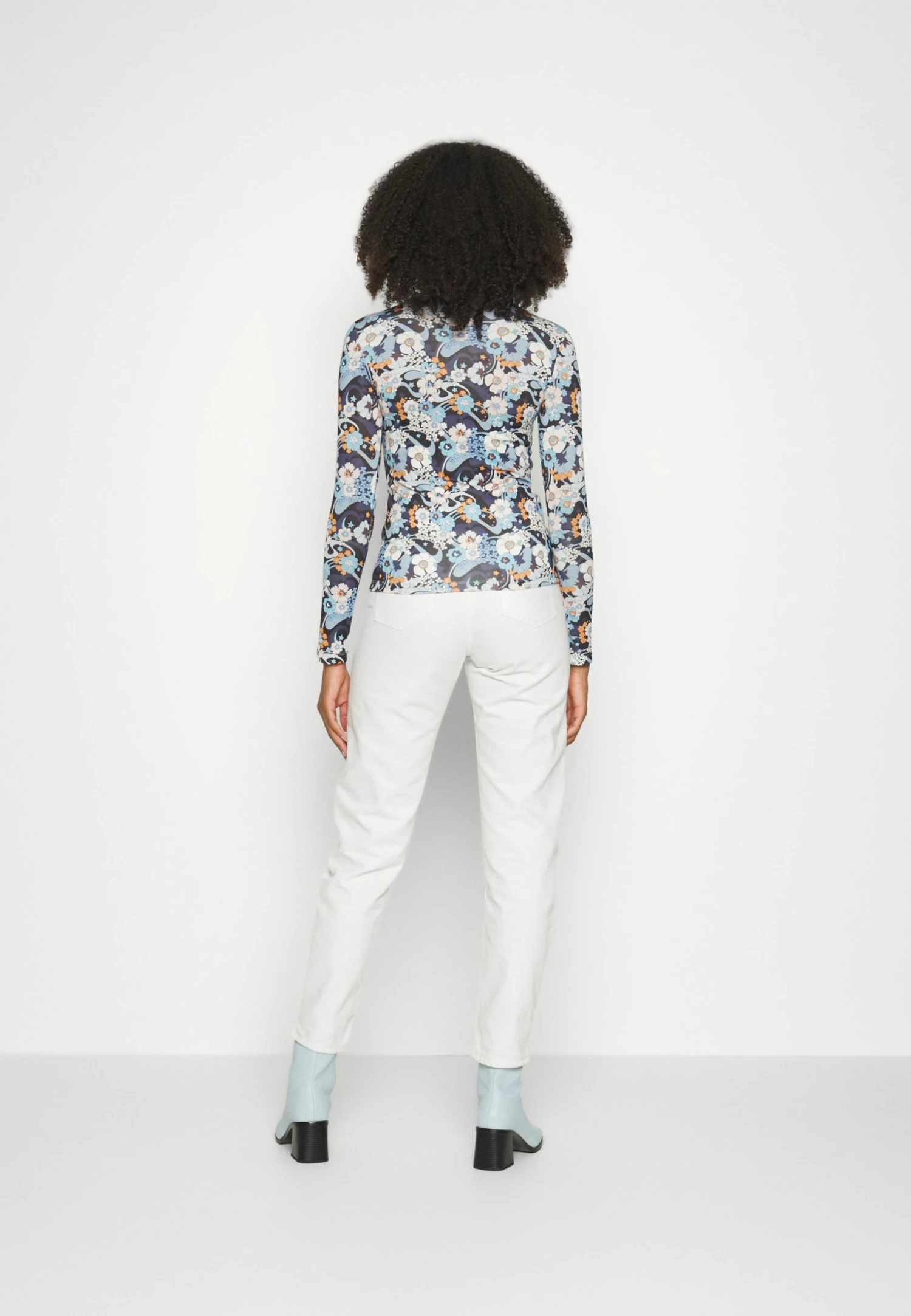 EDITED MANON LONGSLEEVE - T-shirt à manches longues Women 3 EDITED MANON LONGSLEEVE - T-shirt à manches longues Women – Image 3