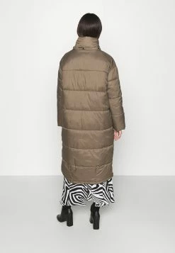 EDITED OLWEN PUFFER COAT - Veste d'hiver Women 10 EDITED OLWEN PUFFER COAT - Veste d'hiver Women -France Edited Soldes 2022 3047be5e18f744de8a1fa7f55e413659