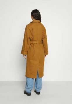 EDITED SANTO COAT - Manteau classique Women 7 EDITED SANTO COAT - Manteau classique Women -France Edited Soldes 2022 30aa1a9531df46299a70944c32a22d0b