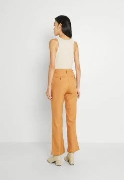 EDITED EMERY TROUSERS - Pantalon classique Women -France Edited Soldes 2022 37ba0cb8daaa4e5aaebeaed7374c75b1