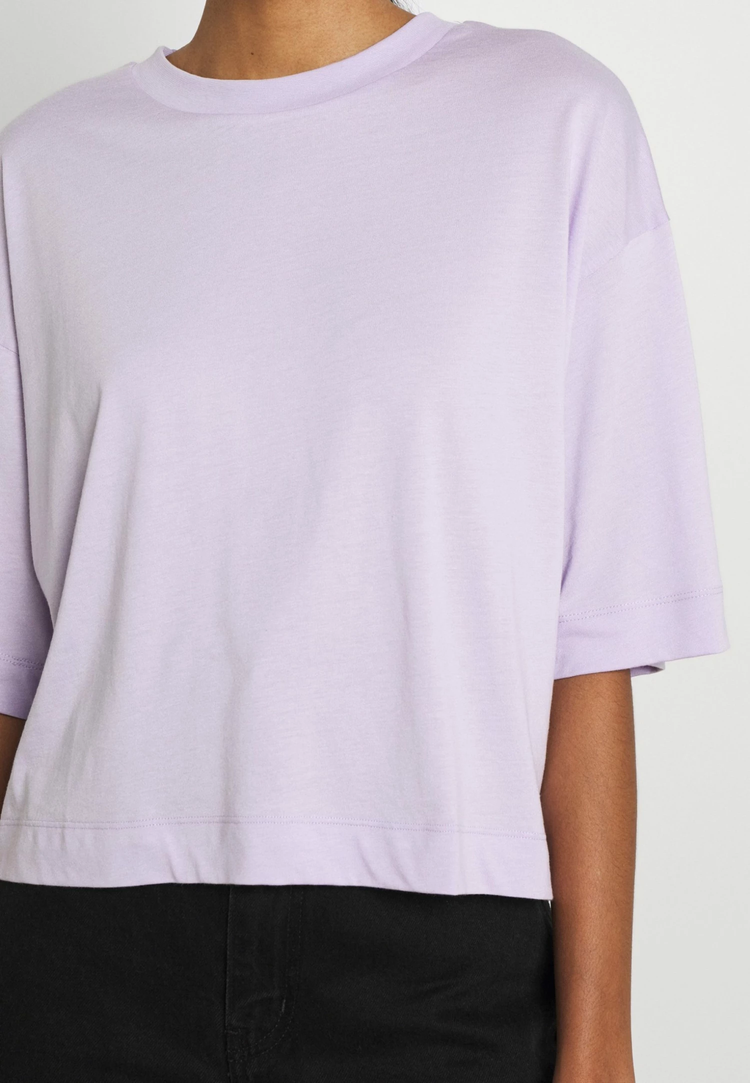 EDITED SILA - T-shirt basique Women 6 EDITED SILA - T-shirt basique Women – Image 6