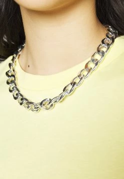 EDITED SILA - T-shirt basique Women -France Edited Soldes 2022 457f83efb65d4647a0eaeb20292a4c3d