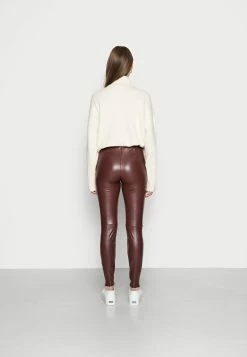 EDITED TERESA - Legging Women 7 EDITED TERESA - Legging Women -France Edited Soldes 2022 4a5e1b7e8f2a43f187022c6ed9a551fb