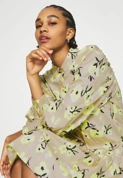 EDITED RYLEE DRESS - Robe chemise Women -France Edited Soldes 2022 689e4b3019da432ab0323af5d32f42b5