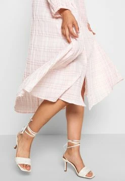 EDITED DARJA DRESS - Robe chemise Women -France Edited Soldes 2022 72eaf28b91344352ad5b3560697c137f