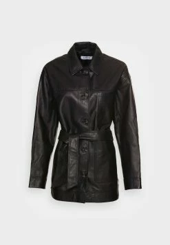 EDITED LIZ - Manteau court Women -France Edited Soldes 2022 7decf83207f64bba9bd957ba4cb04070