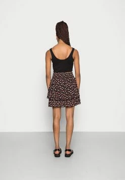 EDITED MAGNOLIA SKIRT - Jupe trapèze Women 7 EDITED MAGNOLIA SKIRT - Jupe trapèze Women -France Edited Soldes 2022 812361bfe2da4da9a6946d61306a3c79