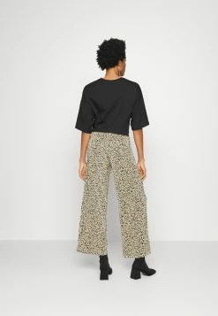 EDITED GUDRUN CULOTTE PLISEE - Pantalon classique Women 8 EDITED GUDRUN CULOTTE PLISEE - Pantalon classique Women -France Edited Soldes 2022 89384c7987bc4578ae31095d772ca039