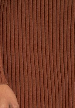 EDITED MADALYN DRESS - Robe pull Women -France Edited Soldes 2022 94948c59ae884c86be5f8122a3fb5599