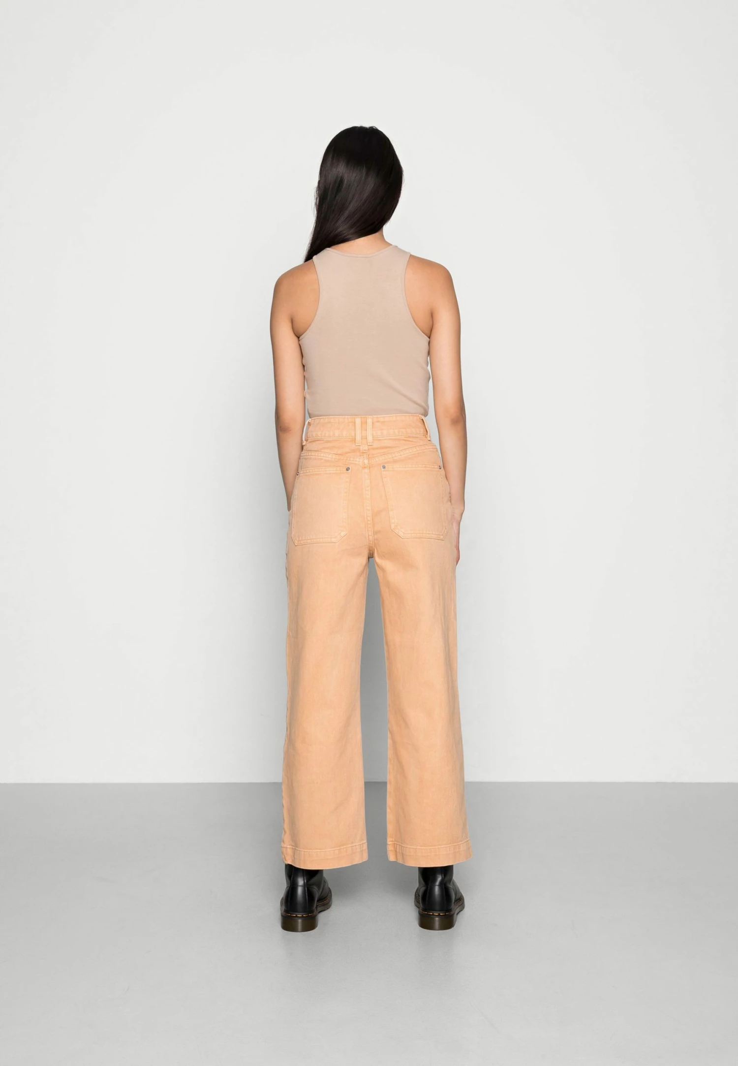 EDITED SUSA - Jean droit Women 3 EDITED SUSA - Jean droit Women – Image 3