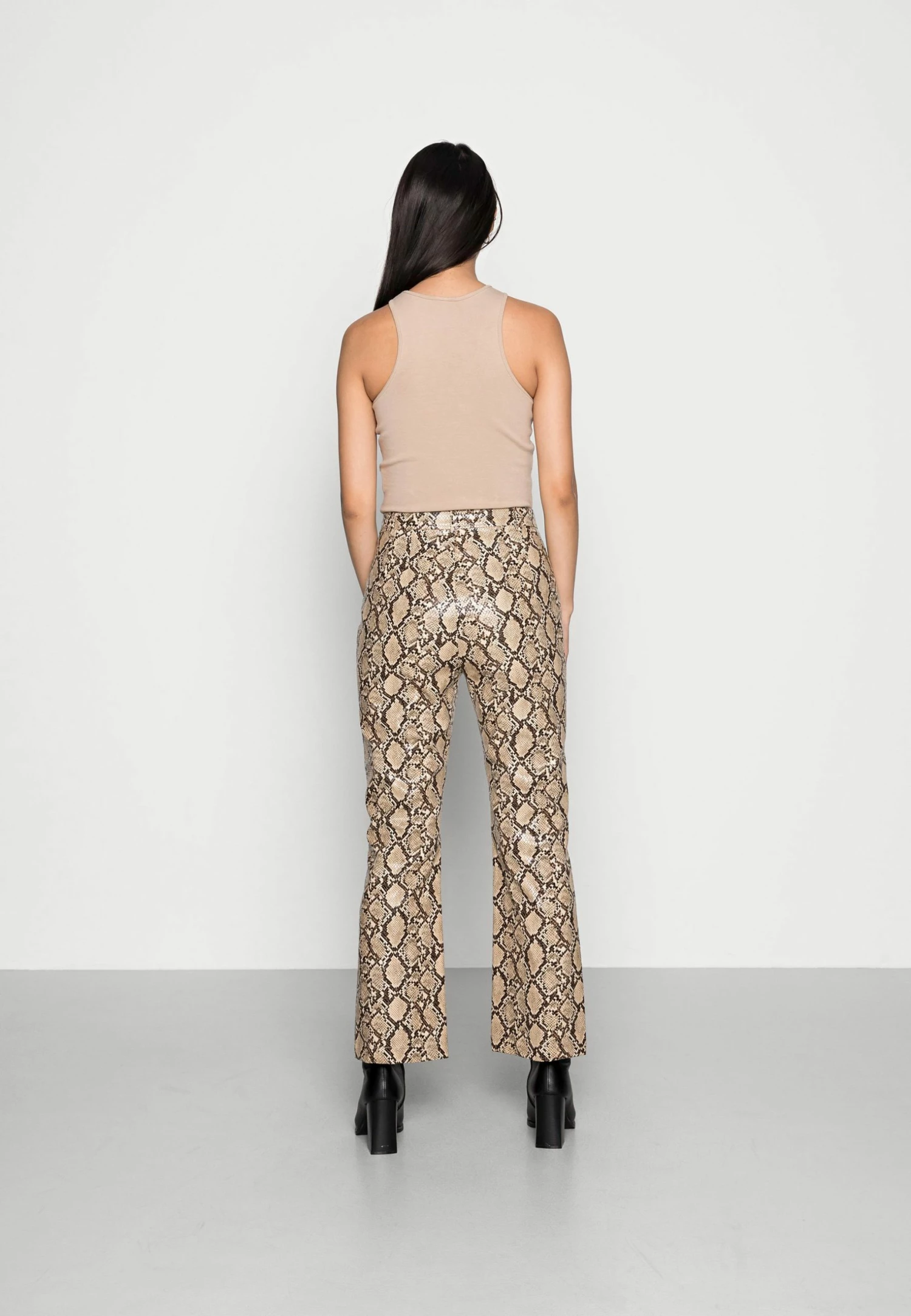EDITED JAMAL TROUSERS - Pantalon classique Women 3 EDITED JAMAL TROUSERS - Pantalon classique Women – Image 3