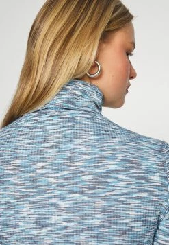 EDITED ALICIA LONGSLEEVE - T-shirt à manches longues Women -France Edited Soldes 2022 a6cf2d0149624f49aee79915986f3cee