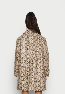 EDITED OLGA COAT - Manteau classique Women 7 EDITED OLGA COAT - Manteau classique Women -France Edited Soldes 2022 a8f1a872b3fd47e688f6866d5dbbf0ff