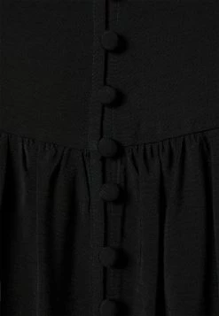 EDITED HOPE DRESS - Robe longue Women -France Edited Soldes 2022 ad7ef47f2a664b37a154bcf125044a1b