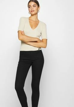 EDITED GIULIA - T-shirt imprimé Women -France Edited Soldes 2022 d16dec2d4bac4f68ae46286068cf947a