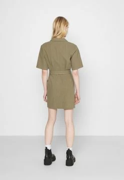 EDITED HEAVEN DRESS - Robe chemise Women -France Edited Soldes 2022 dbe685329755409bac06a61f7f091ce0