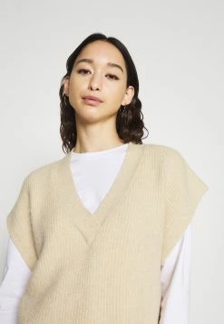 EDITED HILLA VEST - T-shirt basique Women 9 EDITED HILLA VEST - T-shirt basique Women -France Edited Soldes 2022 dc430703205b4b019ec0939b866a40a2